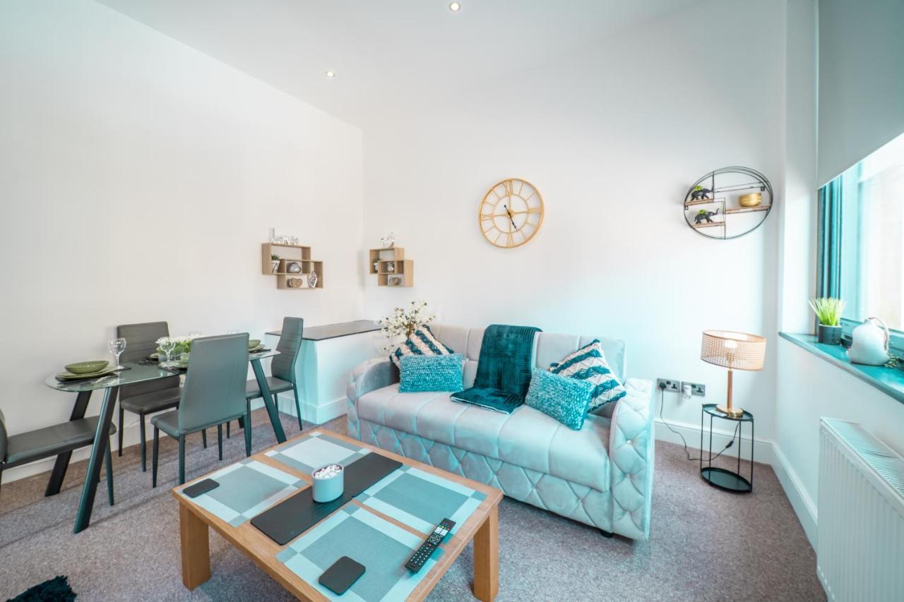Cozy 1-Bedroom Apartment In The Heart Of Barnsley Town Centre Exteriér fotografie