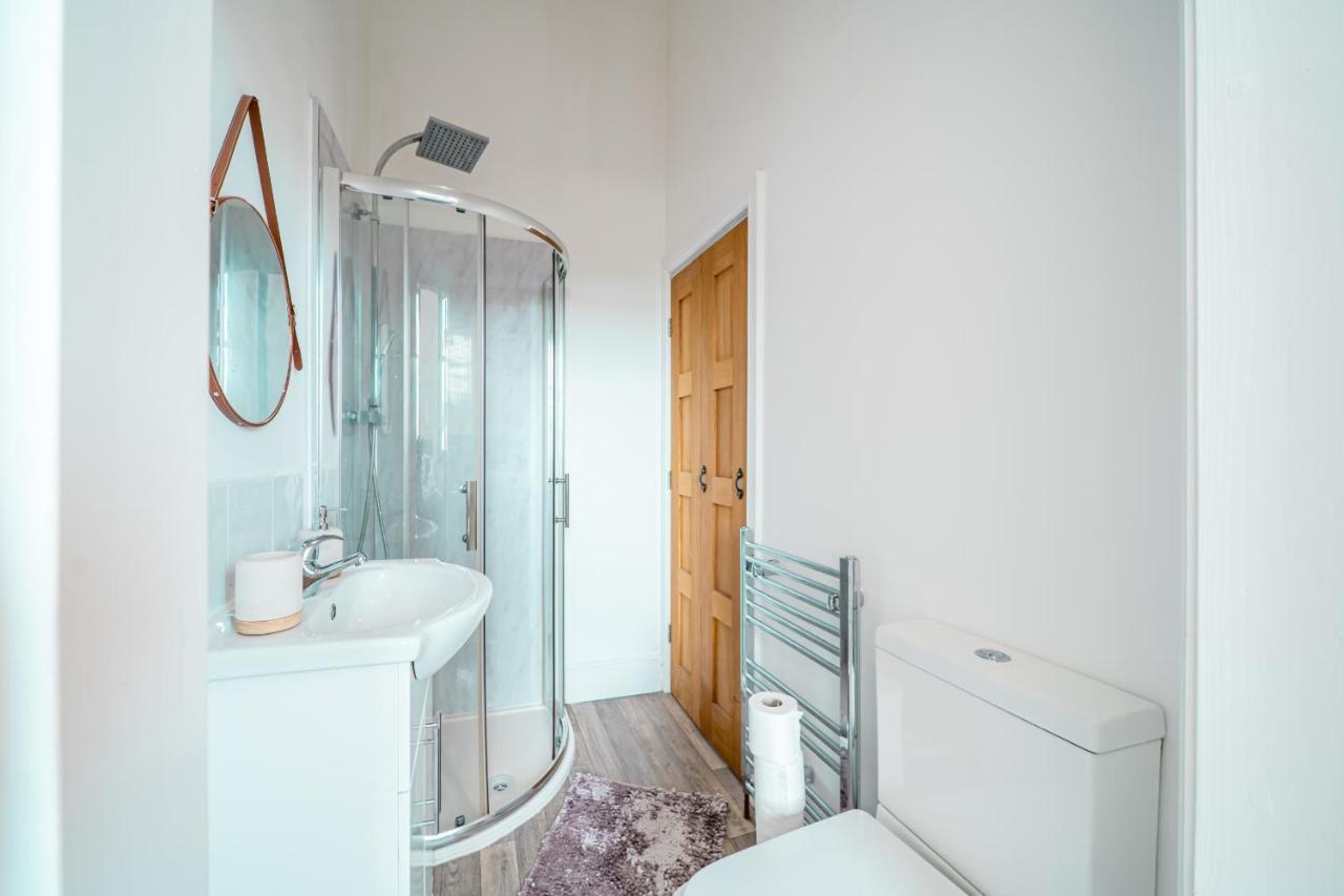 Cozy 1-Bedroom Apartment In The Heart Of Barnsley Town Centre Exteriér fotografie