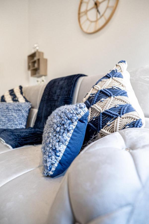 Cozy 1-Bedroom Apartment In The Heart Of Barnsley Town Centre Exteriér fotografie