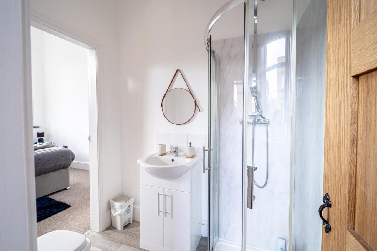 Cozy 1-Bedroom Apartment In The Heart Of Barnsley Town Centre Exteriér fotografie