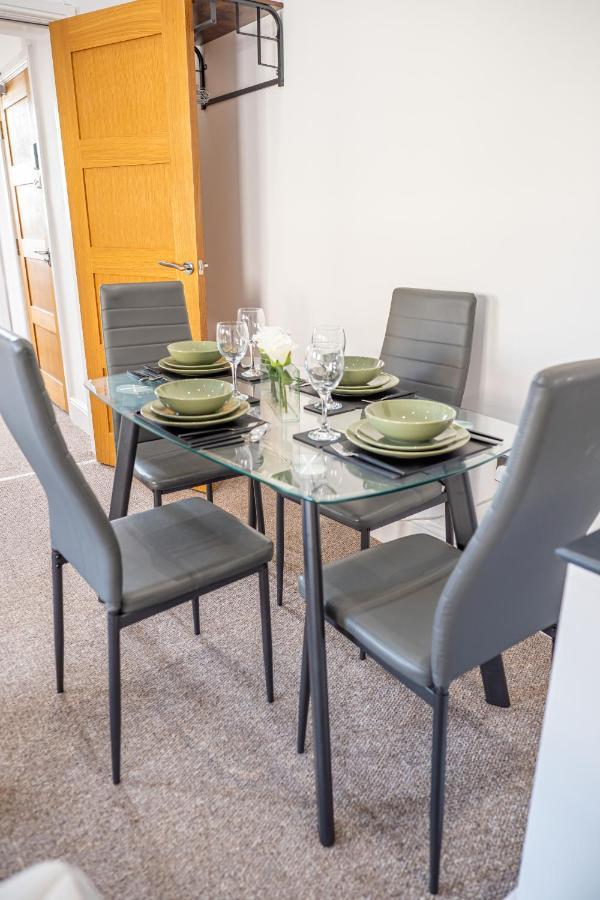 Cozy 1-Bedroom Apartment In The Heart Of Barnsley Town Centre Exteriér fotografie