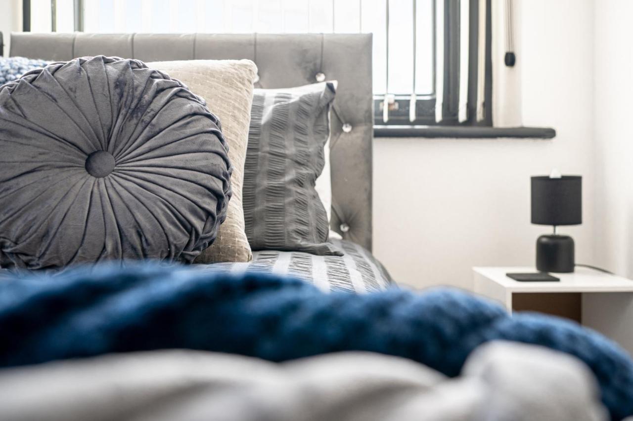 Cozy 1-Bedroom Apartment In The Heart Of Barnsley Town Centre Exteriér fotografie